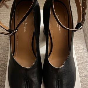 ✨SOLD✨Maison Martin Margiela Women's Tabi Pumps 36.5